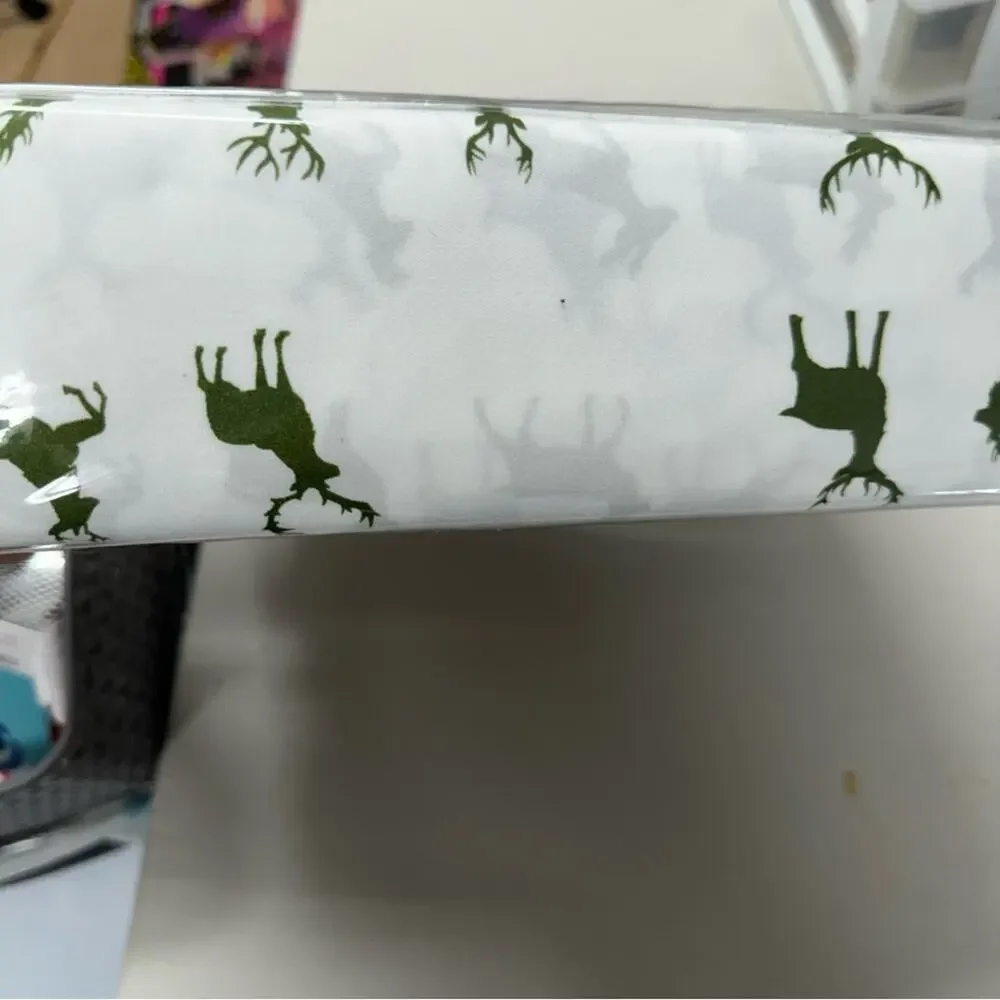 Queen Size Microfiber Duvet Cover White & Green Deer Print Christmas Holiday NEW